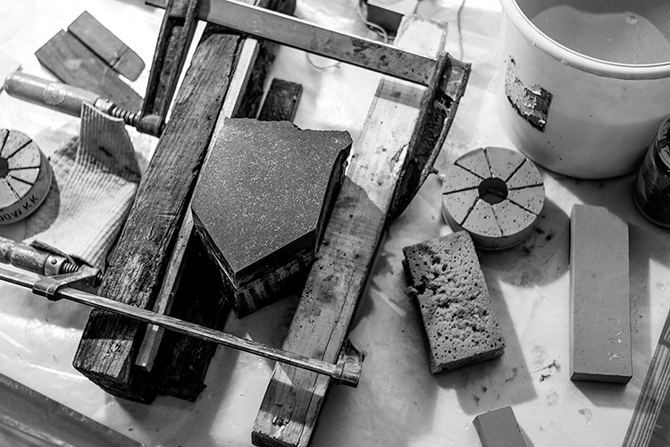Albert Cinelli, Basalt an der Arbeit, work