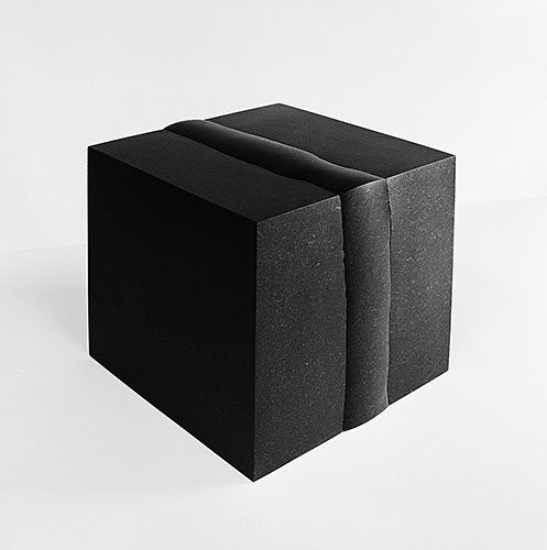 Albert Cinelli, Basalt geschliffen, Art

