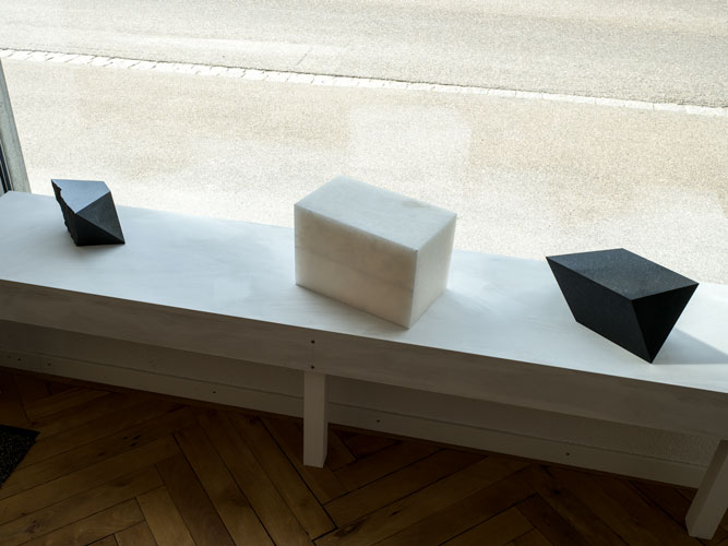 Basalt Alabaster Skulpturen